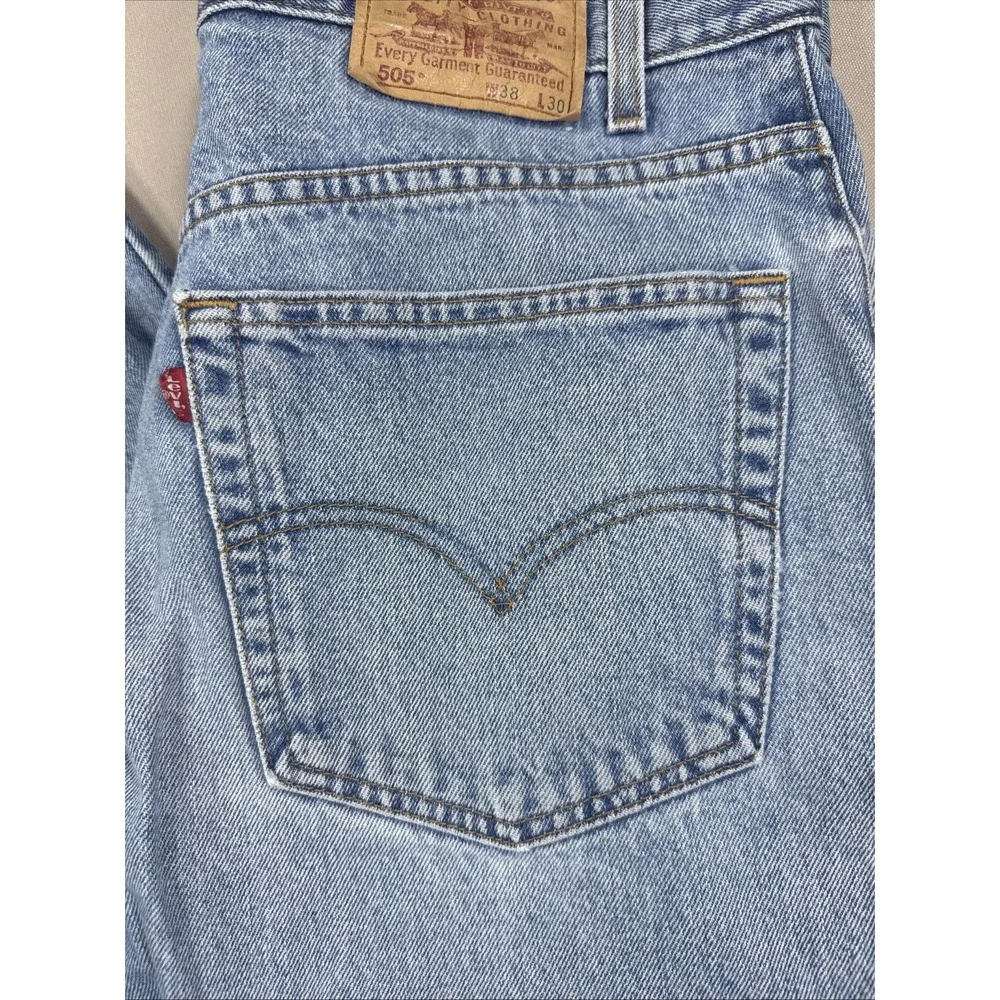 Vintage Levi's 505 Jeans Men's 38X30 Straight Leg Light Wash Denim Y2K 90's